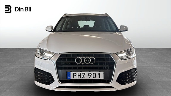 Audi Q3 4 of 5