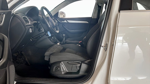 Audi Q3 9 of 16