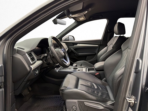 Audi Q5 12 of 30