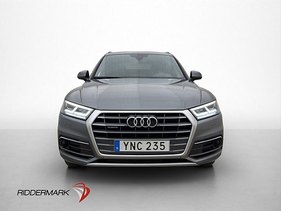 Audi Q5 2 of 5