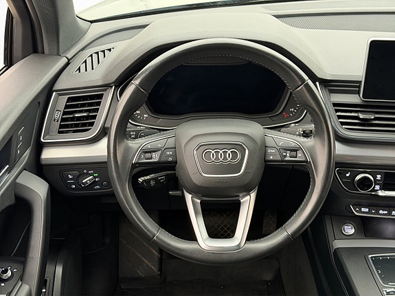 Audi Q5 14 of 30