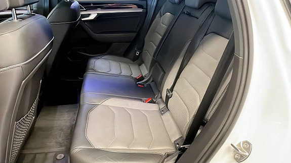 Volkswagen Touareg 11 of 12
