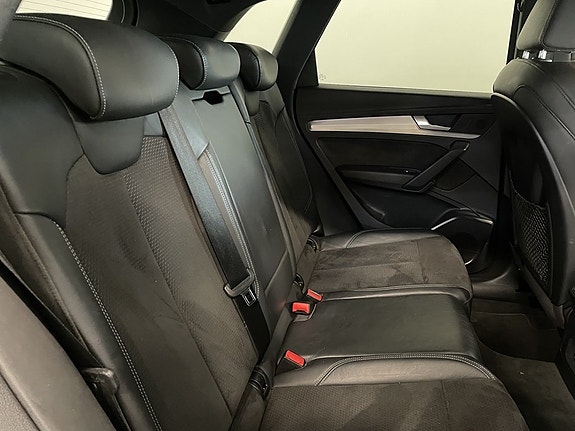 Audi Q5 12 of 23