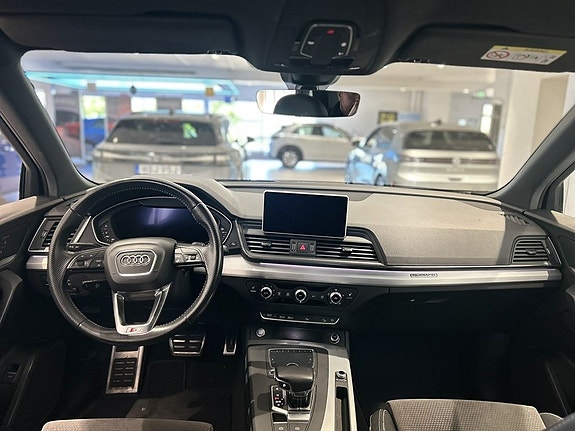 Audi Q5 12 of 21