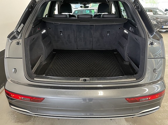 Audi Q5 9 of 23