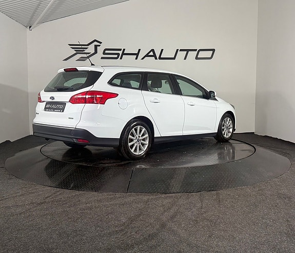 Ford Focus 5 of 15