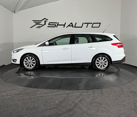 Ford Focus 8 of 15