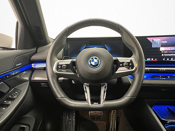 BMW i5 20 of 30