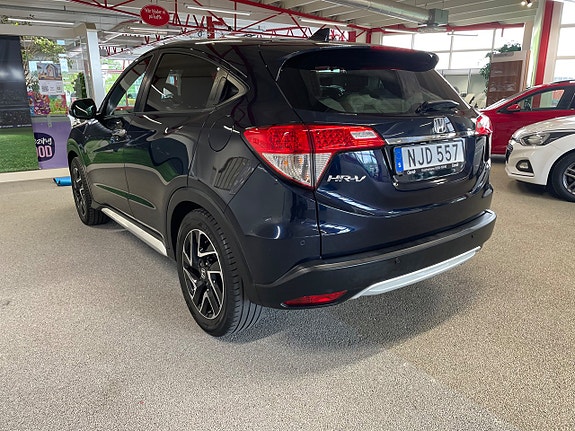 Honda HR-V 3 of 5