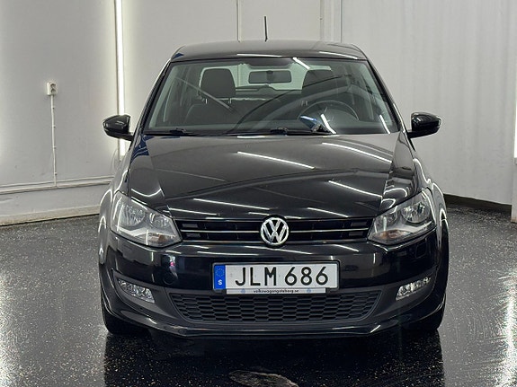 Volkswagen Polo 2 of 5