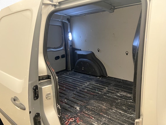 Renault Kangoo Maxi 18 of 25