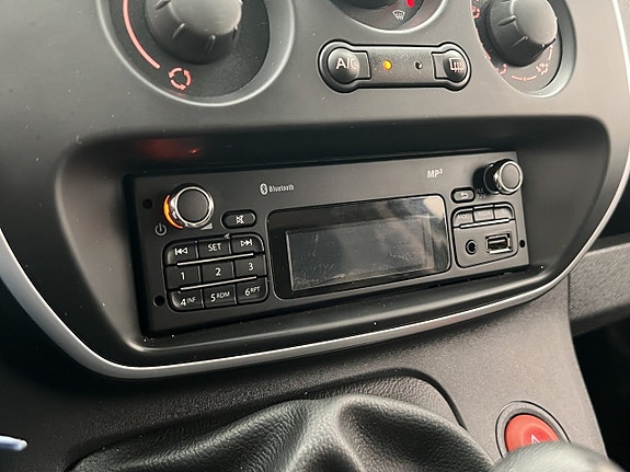 Renault Kangoo Maxi 21 of 25