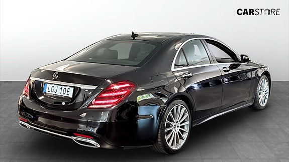 Mercedes-Benz S400 d 2 of 5