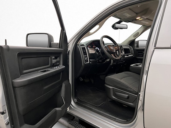 Dodge RAM 1500 11 of 30
