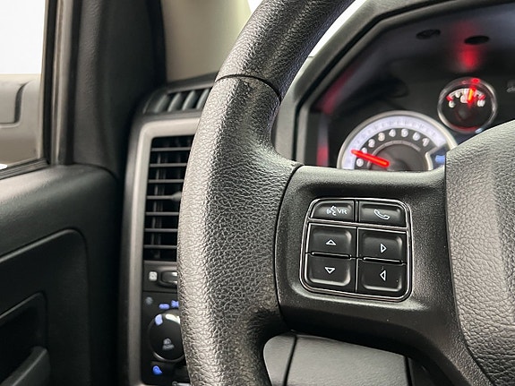 Dodge RAM 1500 18 of 30