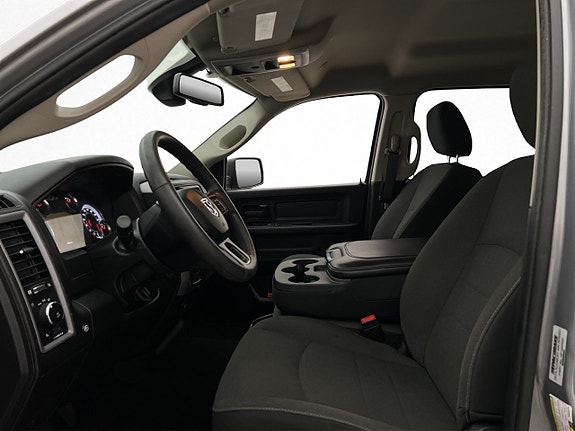 Dodge RAM 1500 12 of 30