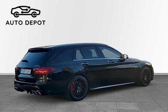Mercedes-Benz C63 5 of 5