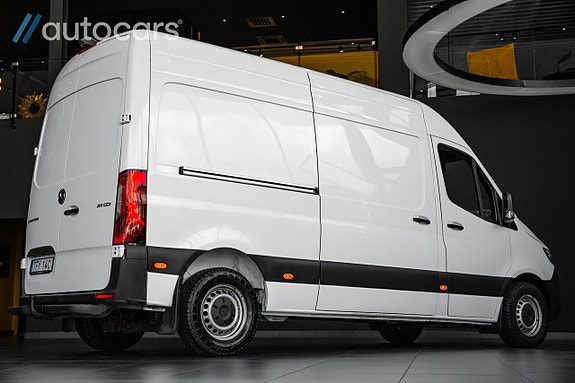 Mercedes-Benz Sprinter 211 4 of 30