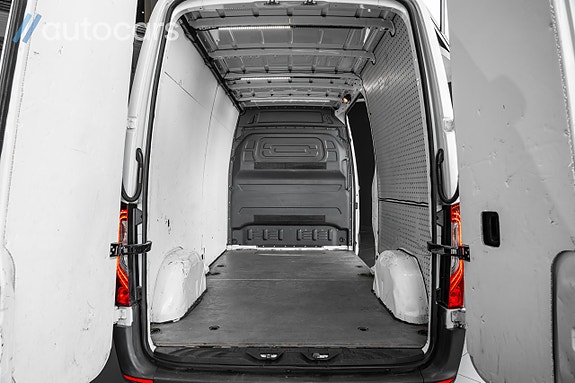 Mercedes-Benz Sprinter 211 15 of 30