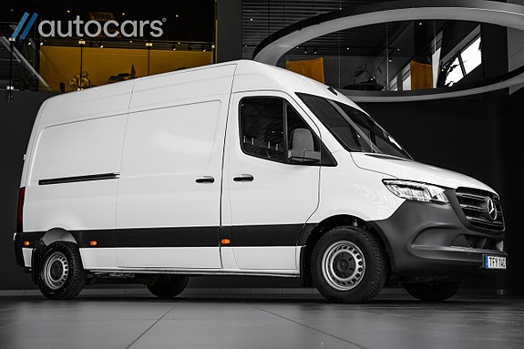 Mercedes-Benz Sprinter 211 2 of 30