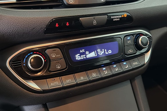Hyundai i30 9 of 11