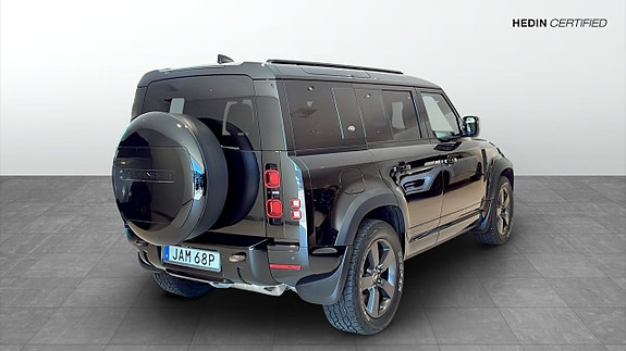 Land Rover Defender 110 2 of 5