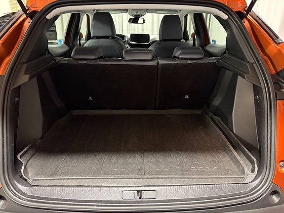 Peugeot 2008 4 of 5