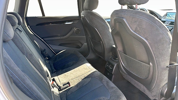 BMW X1 5 of 5