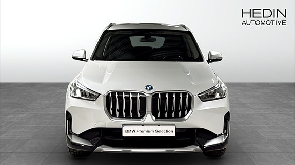 BMW X1 8 of 12