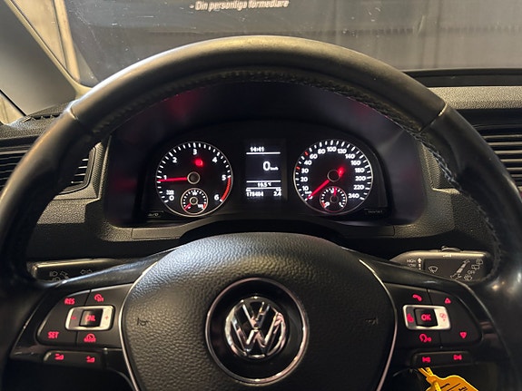 Volkswagen Caddy 9 of 13