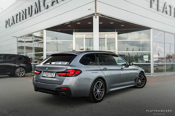 BMW 520d 2 of 5