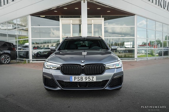 BMW 520d 3 of 5