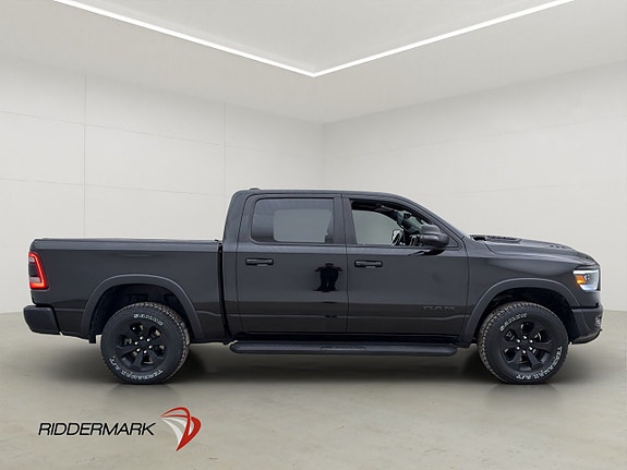 Dodge RAM 1500 2 of 5