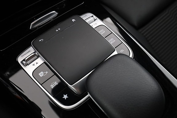 Mercedes-Benz A200 25 of 30