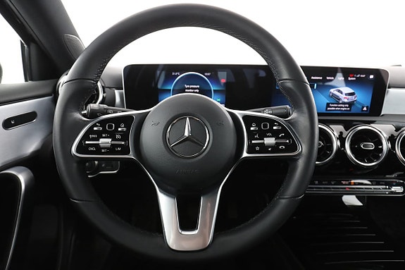 Mercedes-Benz A200 18 of 30
