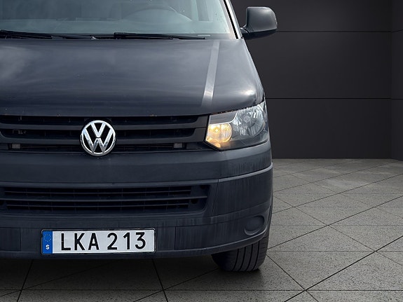 Volkswagen Transporter 9 of 25