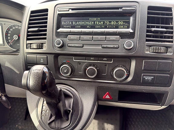 Volkswagen Transporter 25 of 25