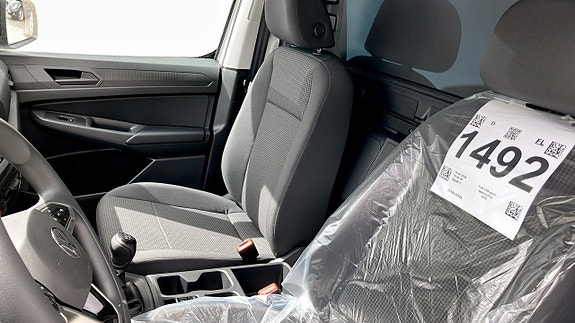 Volkswagen Caddy 8 of 12
