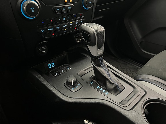 Ford Ranger Raptor 27 of 30