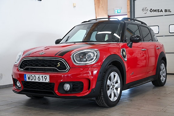 MINI Countryman Cooper SE 2 of 5