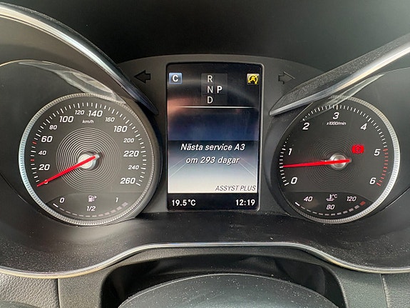 Mercedes-Benz GLC350 d 14 of 14