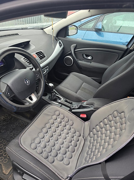Renault Megane III 4 of 5