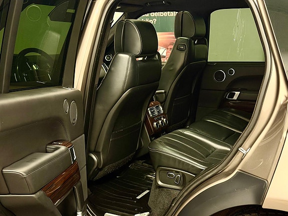 Land Rover Range Rover 13 of 27