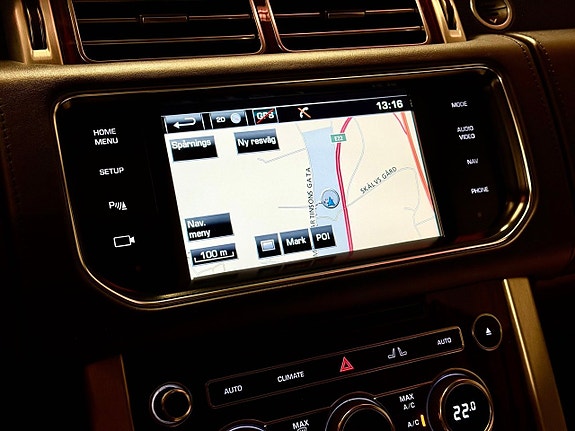 Land Rover Range Rover 17 of 27