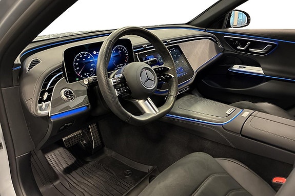 Mercedes-Benz E300 de 7 of 25