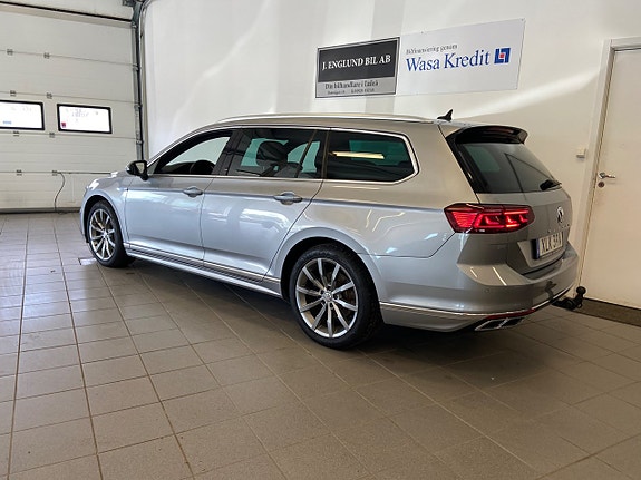 Volkswagen Passat 4 of 5