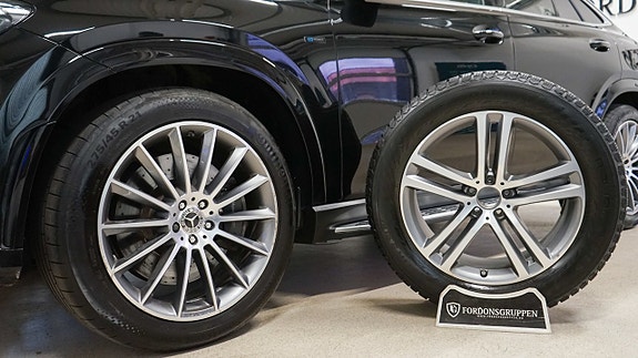 Mercedes-Benz GLE350 de 2 of 5