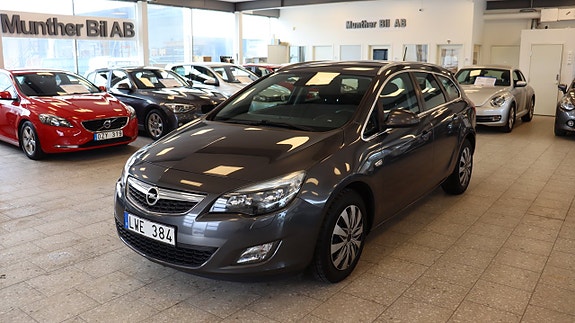 Opel Astra 2 of 5