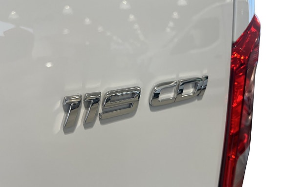 Mercedes-Benz Vito 119 17 of 18