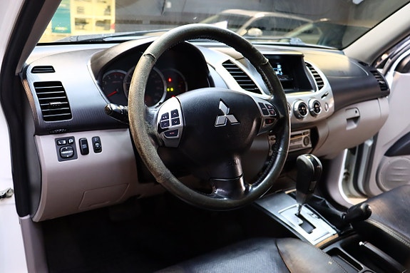 Mitsubishi L200 10 of 25